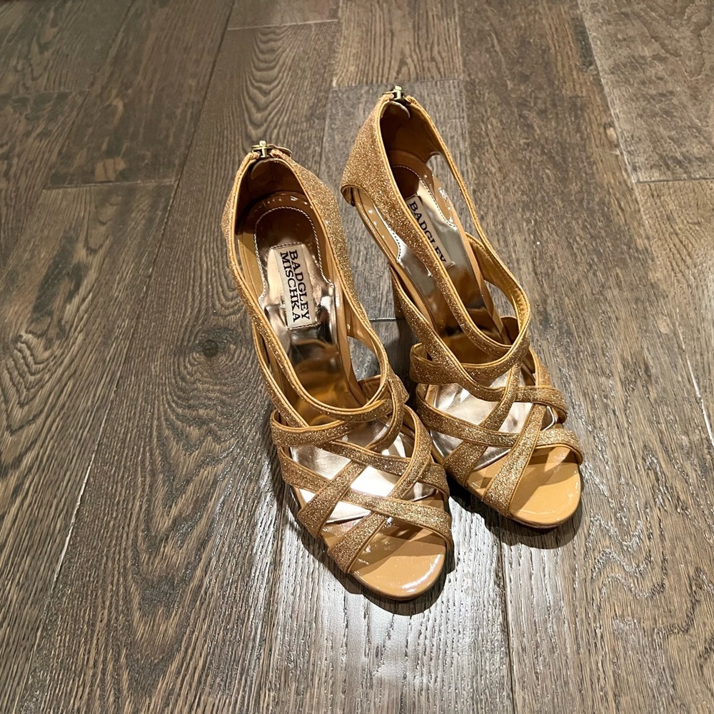 BADGLEY MISCHKA Evening Shoes, Gold, Size 9, NEW